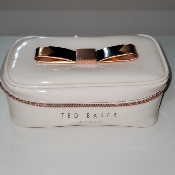 Ted Baker Handbags - Ted Baker Jewelry Case